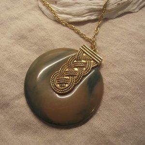 Green/gold perfume necklace